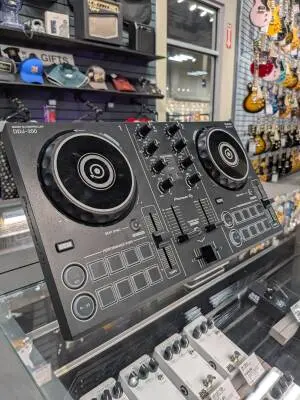 Pioneer DJ - DDJ-200 2